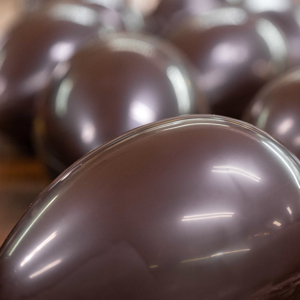 Presentación de Huevo liso negro n3, en formato a granel.