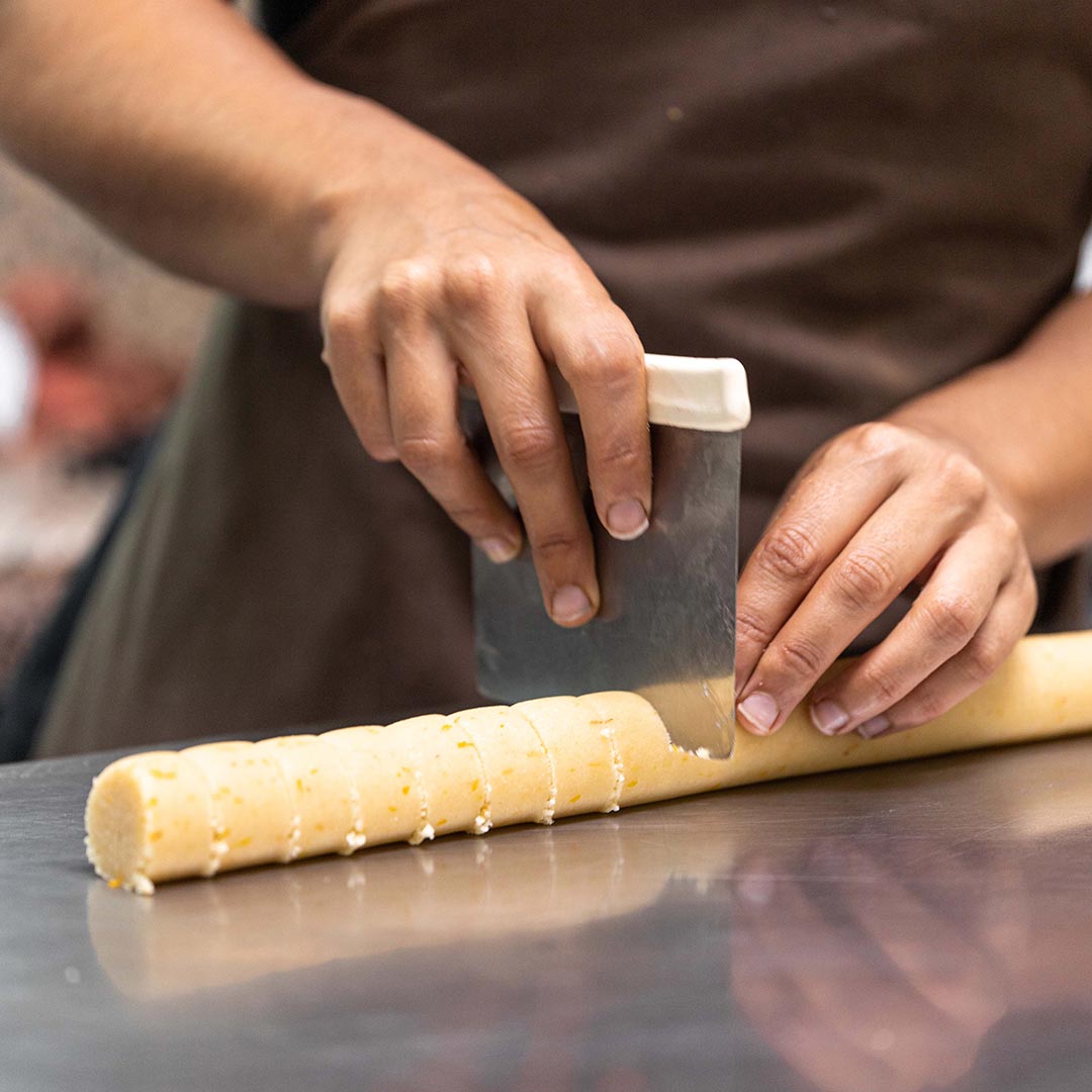 Pinon sin azucar panellet granel 1 122 g en formato a granel.