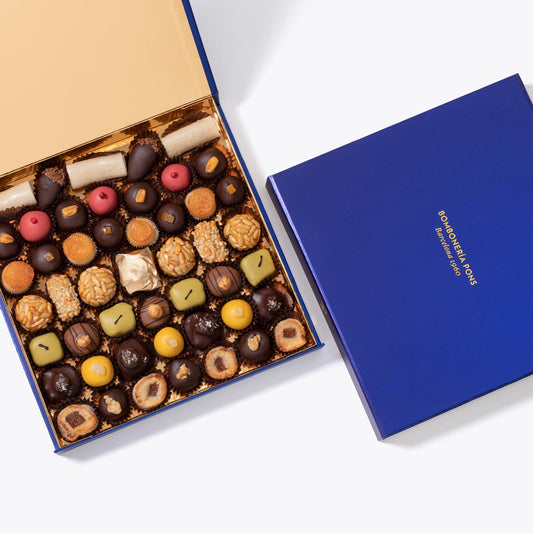 Panellets variados caja 49 uds, disponible en presentación a granel.